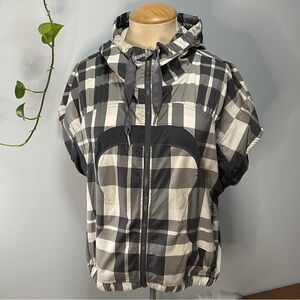 Lululemon Plaid Hooded Windbreaker Vest. Size 8